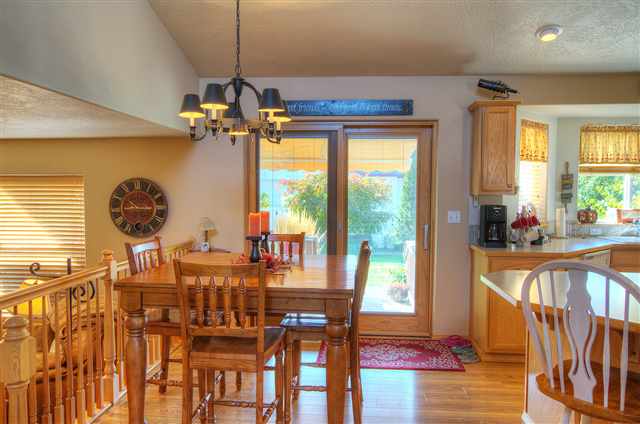 12808 E 35th Ave - Photo 5