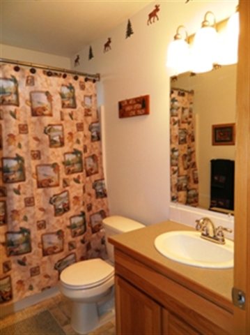 415 Evergreen Ct - Photo 6
