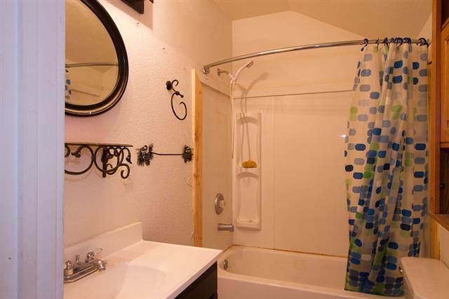 736 E 3rd Ave - Photo 5