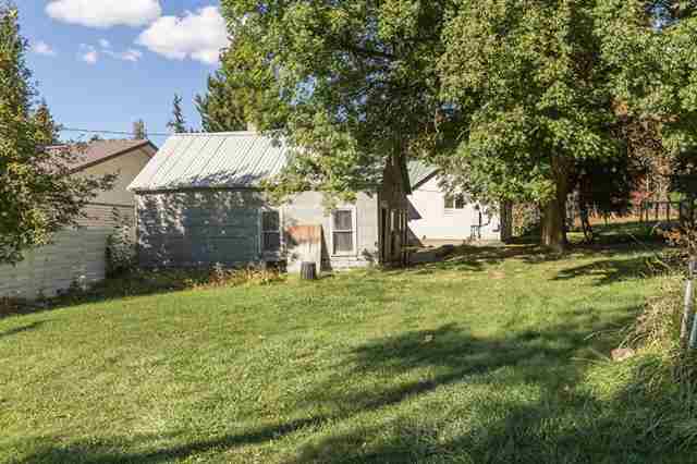736 E 3rd Ave - Photo 9