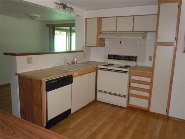 2601 N BARKER Rd - Photo 4