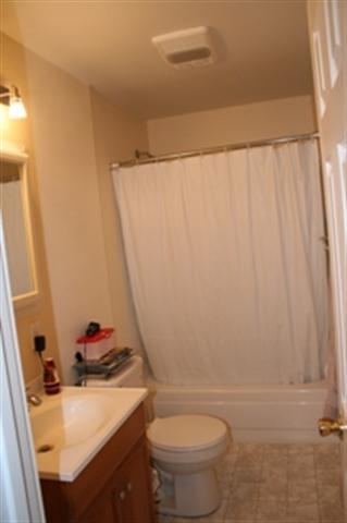 611 E Crawford St - Photo 5