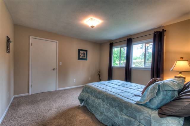 1725 E 7th Ave - Photo 5