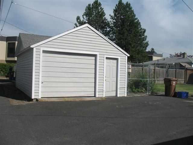 621 E Columbia - Photo 3