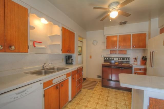 2314 E Marshall Ave - Photo 3