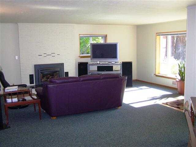 10913 E 18th - Photo 3