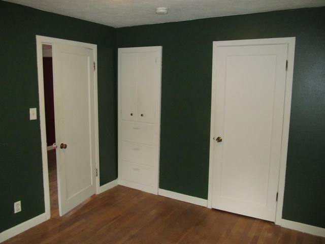 803 E 35th - Photo 4