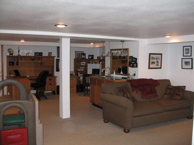 1120 S Bernard St - Photo 9