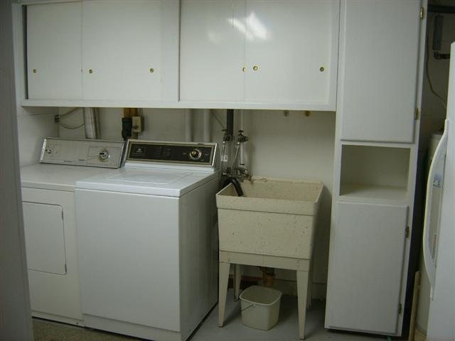 2424 W Courtland Ave - Photo 5