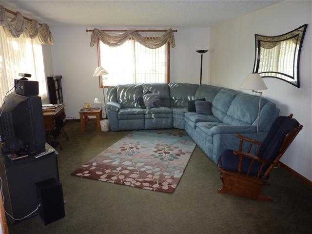 3230 N Rebecca - Photo 2