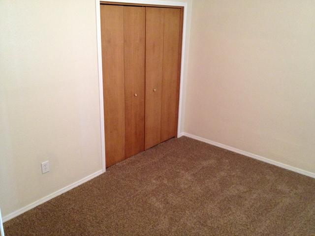 1607 E Courtland Ave - Photo 5