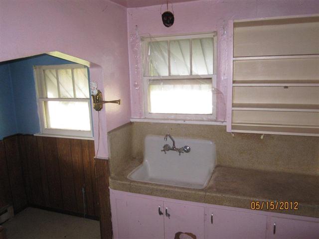 1602 E Boone Ave - Photo 3