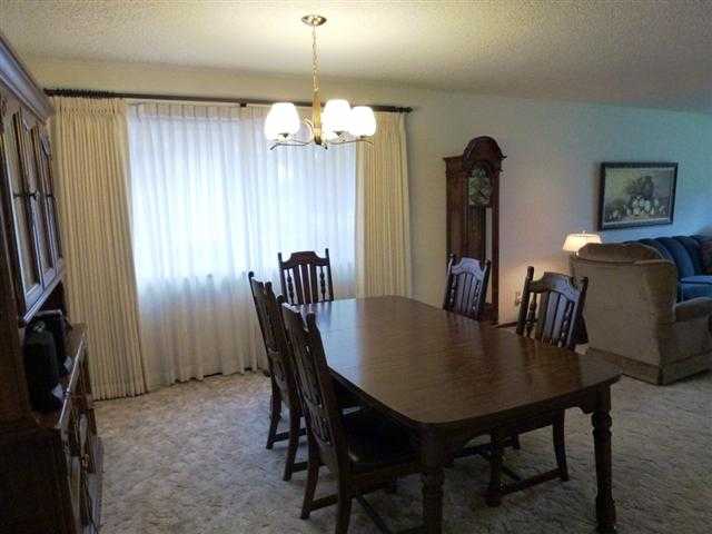 423 N Farr Rd - Photo 3