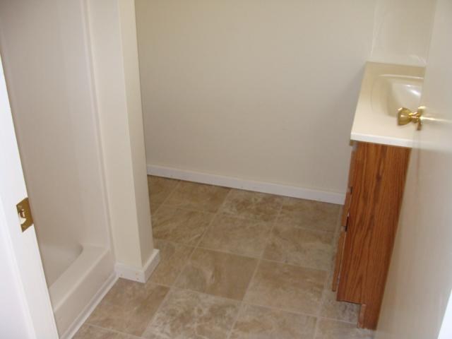 10816 E 9th Ave - Photo 8