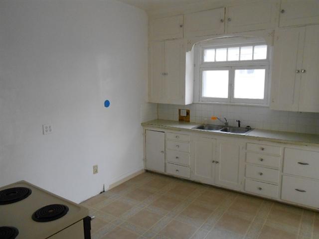 1634 E Heroy Ave - Photo 3
