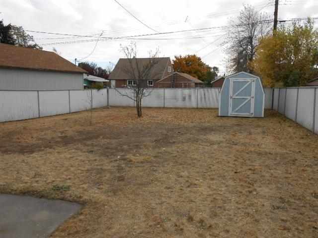 1634 E Heroy Ave - Photo 9