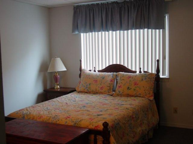 251 N Elm 2-B - Photo 6