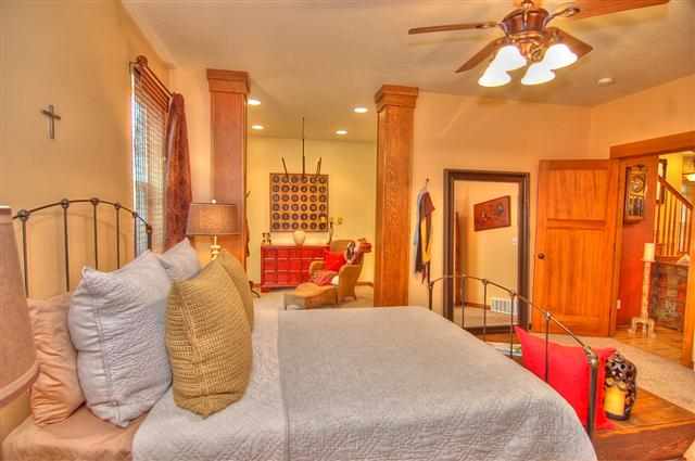 1436 E 4th St - Photo 11