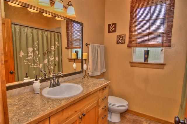1436 E 4th St - Photo 15
