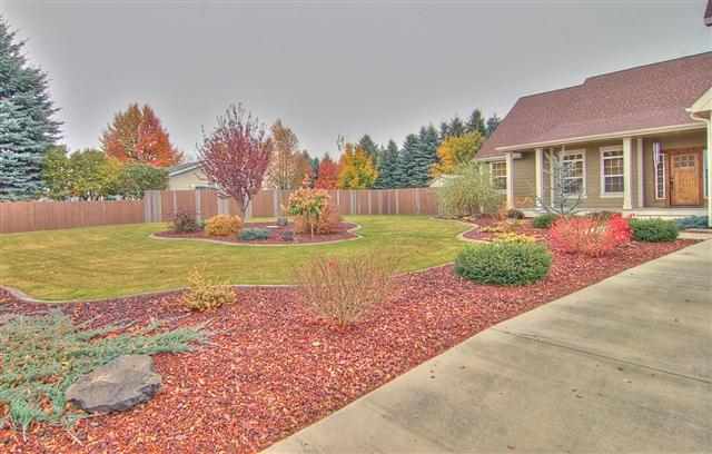 1436 E 4th St - Photo 17