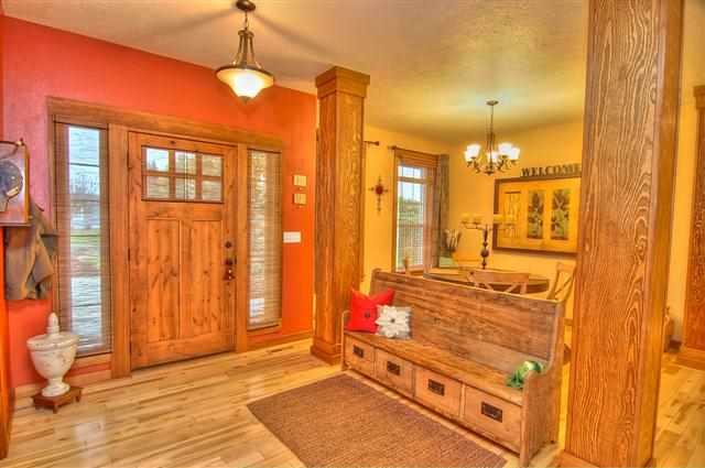 1436 E 4th St - Photo 3