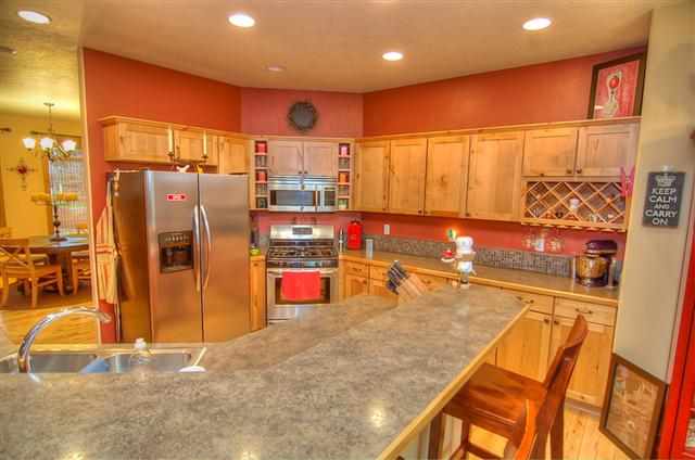 1436 E 4th St - Photo 9