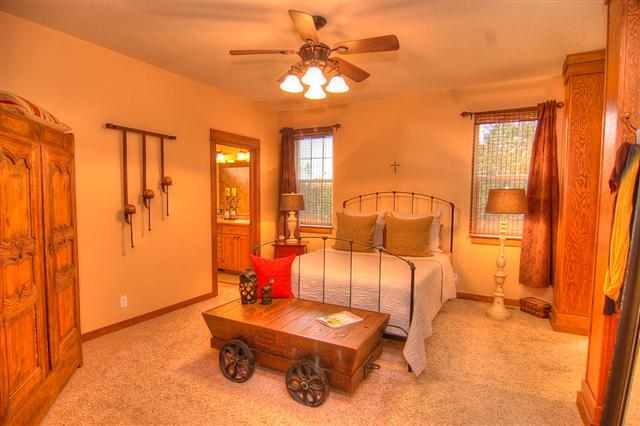 1436 E 4th St - Photo 10