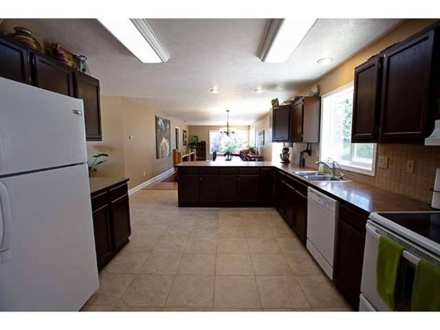 21710 N Hazard - Photo 3