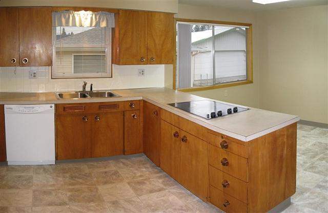 1013 W Avon Ave - Photo 3