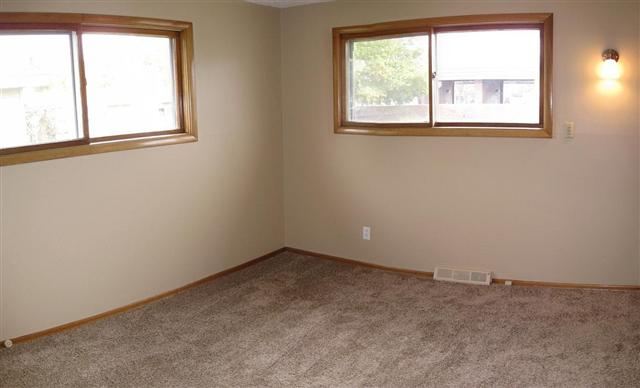 1013 W Avon Ave - Photo 4
