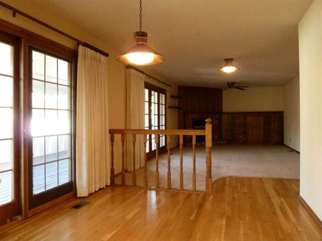 6018 W Crowchief Ct - Photo 3