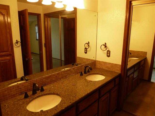 6018 W Crowchief Ct - Photo 5