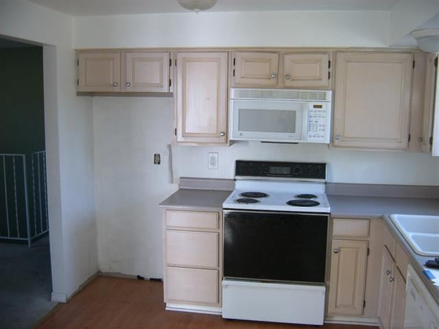 10212 E Upriver Dr - Photo 3