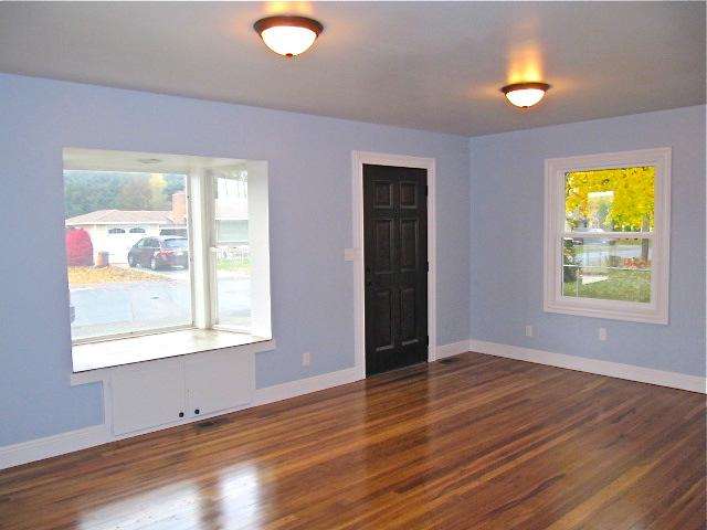 2806 N Locust - Photo 3