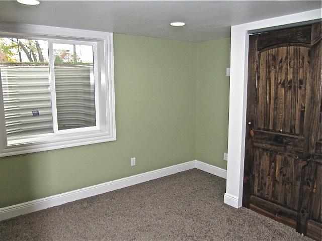 2806 N Locust - Photo 9