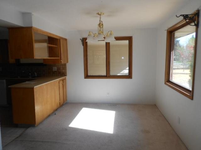 1921 S Mamer Rd - Photo 4