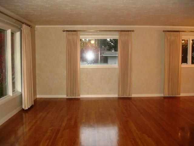 1118 E 54TH Ave - Photo 4