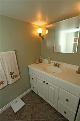 1115 E 28th - Photo 6