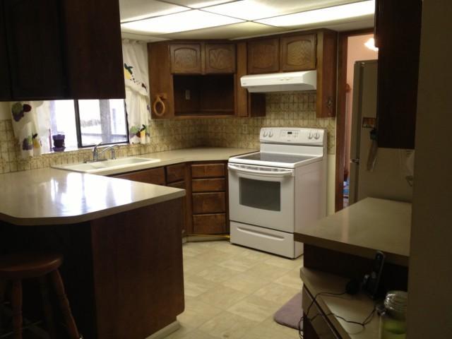 3605 E Center Rd - Photo 2