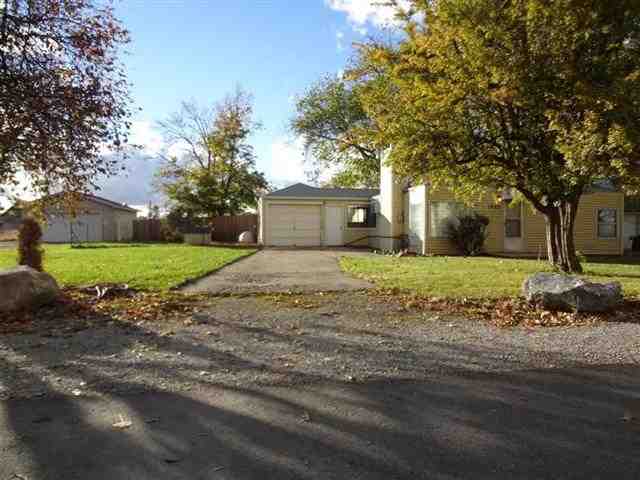 1023 N Greenacres - Photo 2