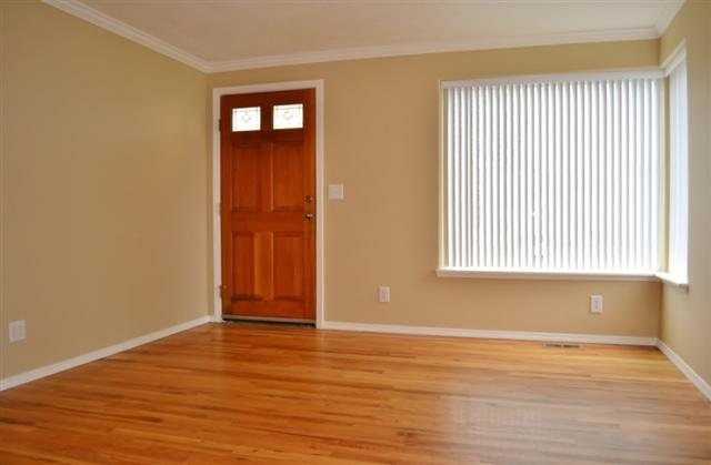 2626 W Everett Ave - Photo 4