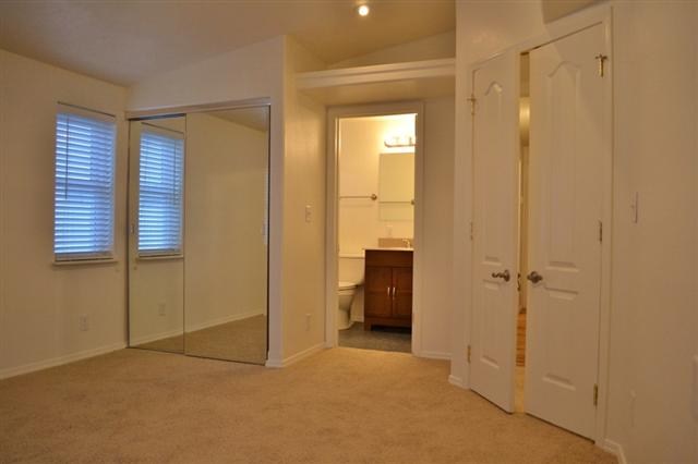 2626 W Everett Ave - Photo 6