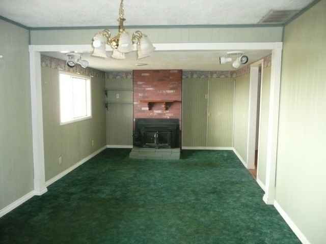 460 NE Jump St - Photo 4