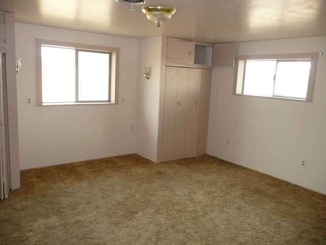 460 NE Jump St - Photo 8