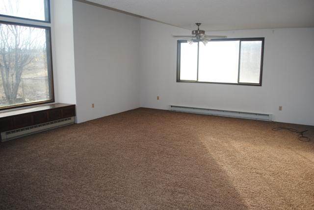 2416 N Spotted Rd. - Photo 7