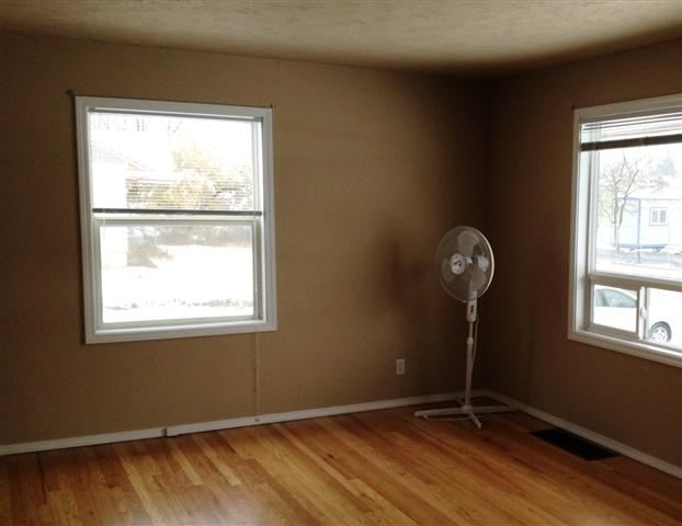 4004 N Maple St - Photo 6