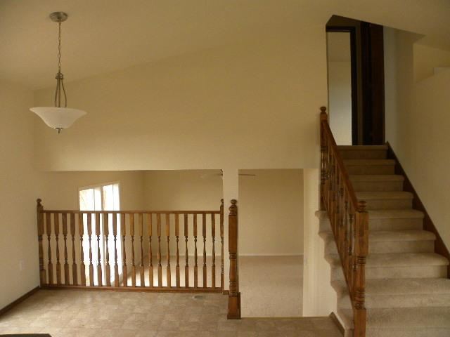 1101 N Wilcox St - Photo 3