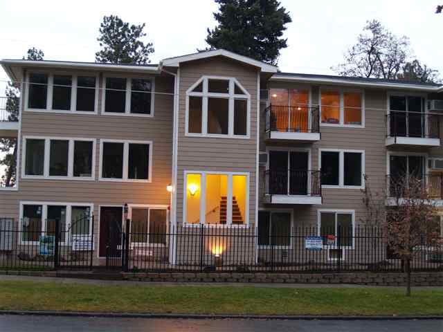 215 S Chestnut - Photo 2