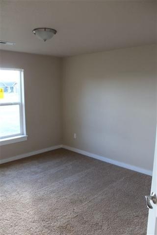 2614 W Westmont Ave - Photo 4