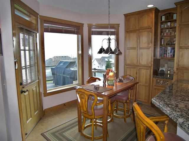 2319 S Windsor Dr - Photo 6